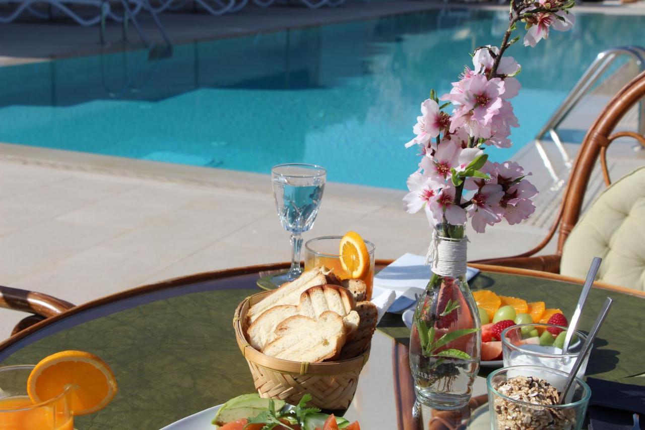 M A S L A P A U Country Hotel - Adults Only Lliber Exteriör bild